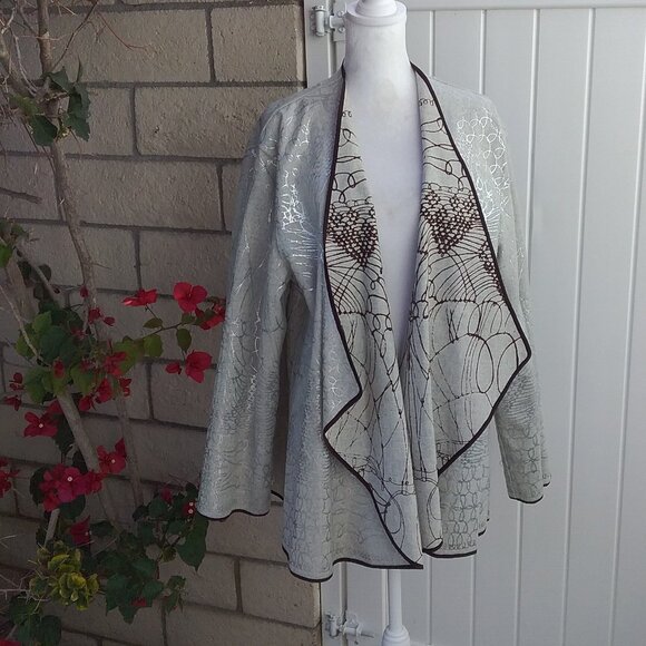 CHICO’S Drape Front Open Jacket Reversible Tan and brown Size 3=XL - Picture 7 of 12